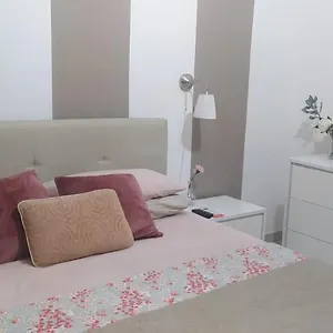 https://peppes-holiday-house.catania-hotels.net