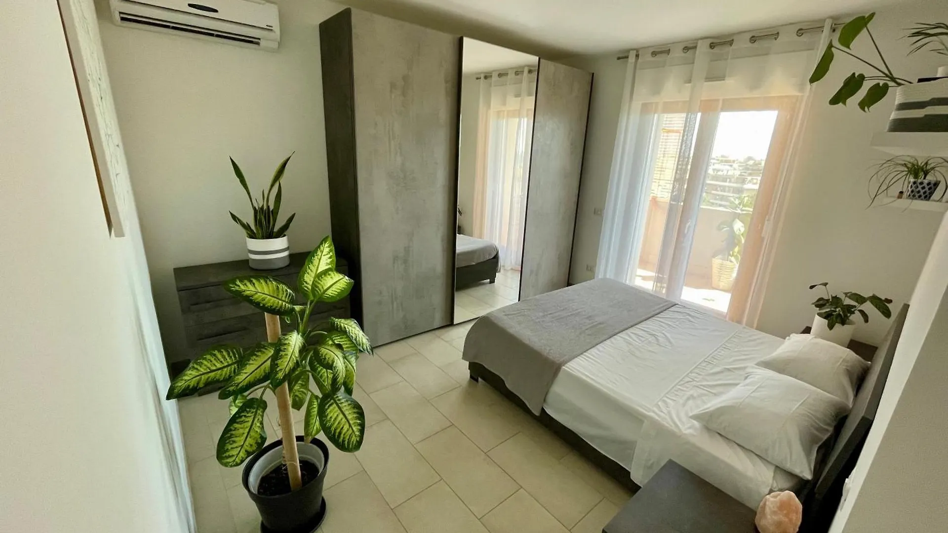 Greenchill House - West Rome