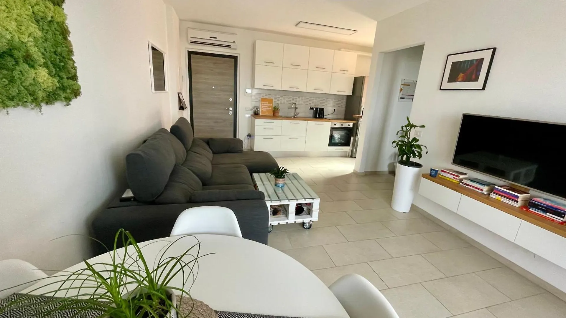 Greenchill House - West Rome Apartment